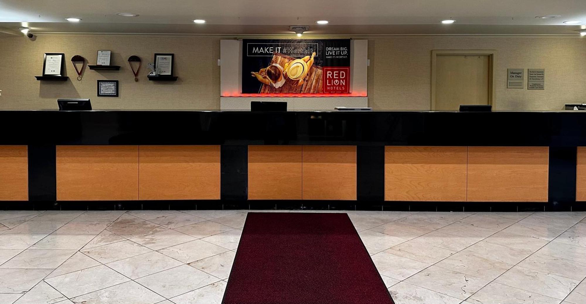 Red Lion Hotel Harrisburg Hershey Екстериор снимка